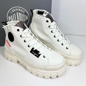 Palladium Revolt Hi TX Star White Marshmallow‎ Womens Size 10 Platform Boots